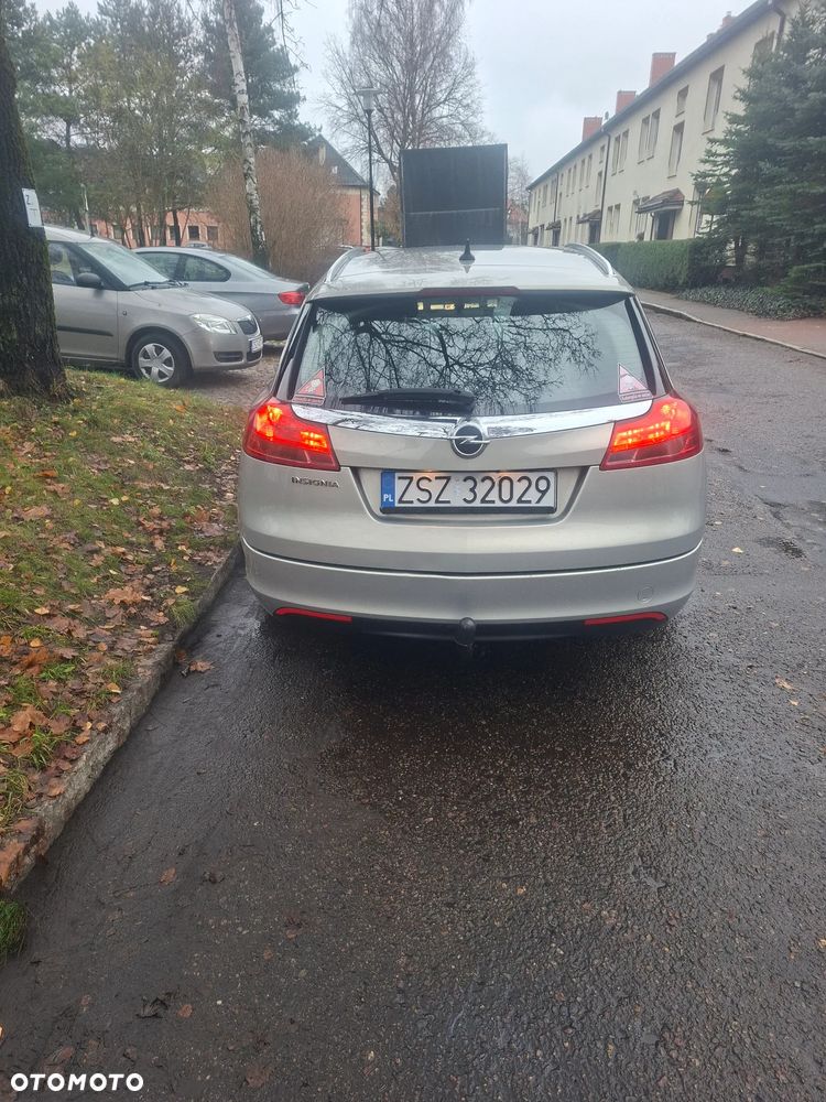 Opel Insignia 1.8 Sport - 9