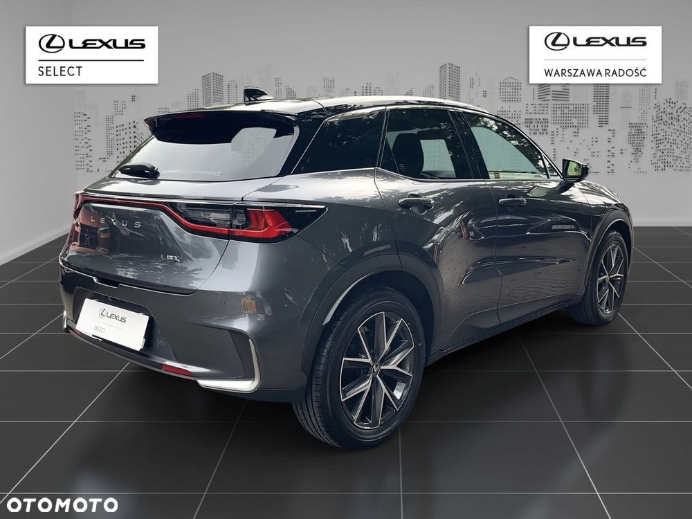 Lexus LBX 1.5 Hybrid Emotion - 3