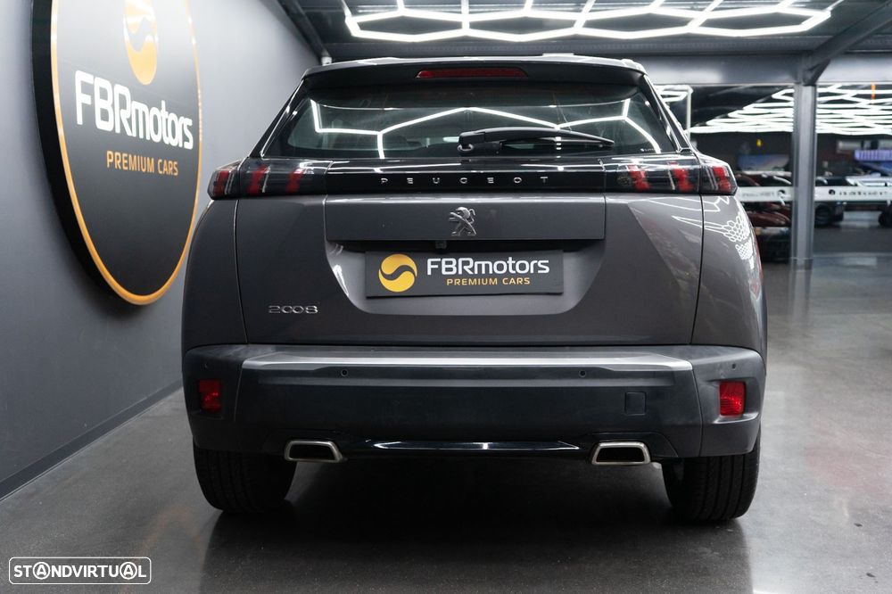 Peugeot 2008 1.2 PureTech Allure Pack EAT8 - 4