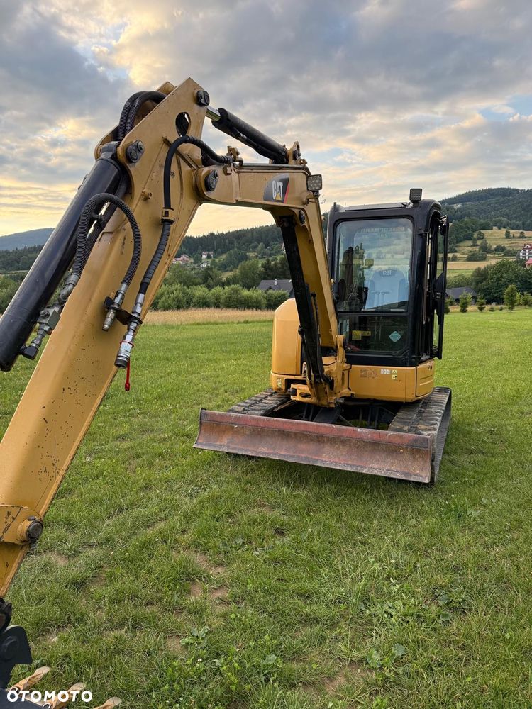 Caterpillar - 3