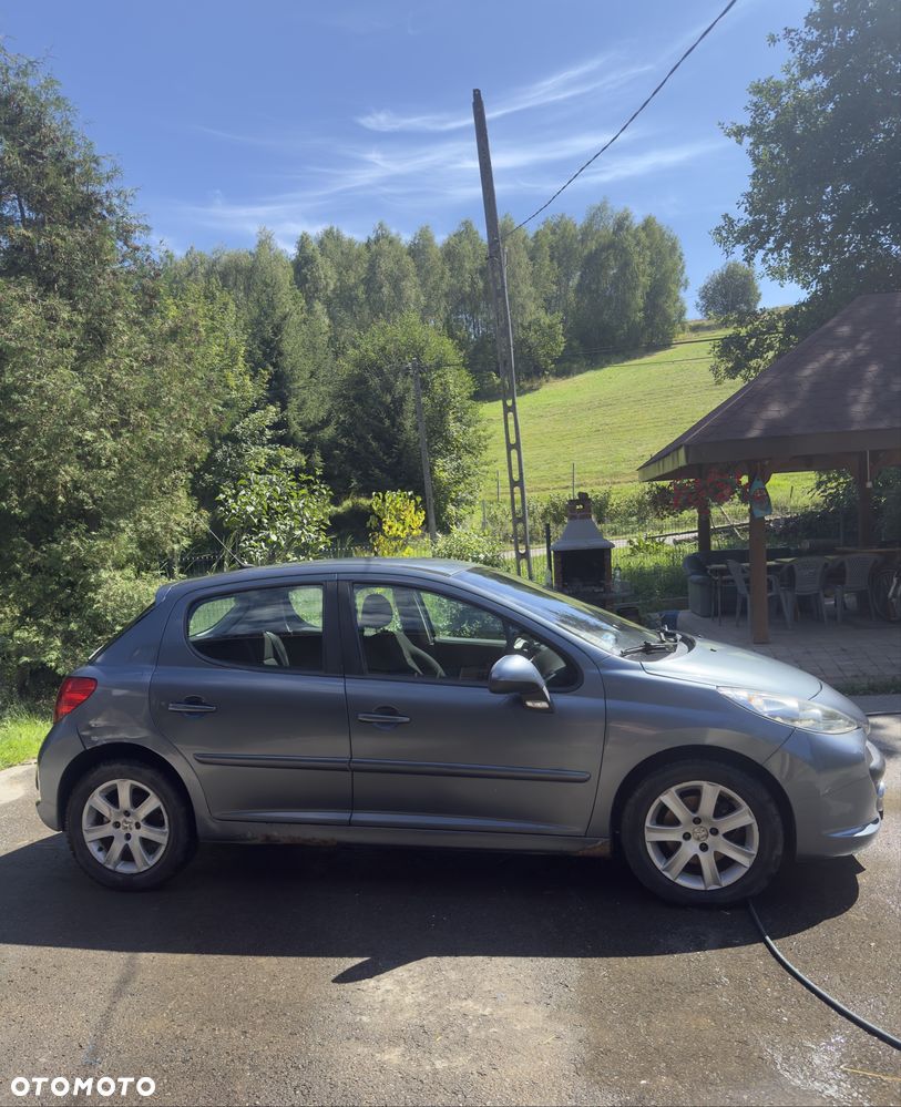 Peugeot 207 - 3