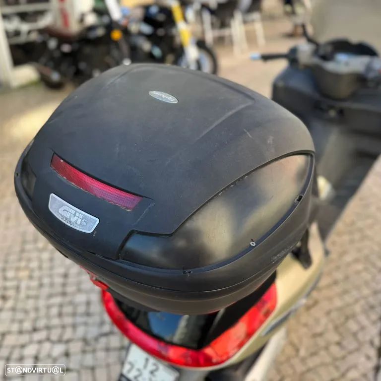 Piaggio X 8 200 - 20