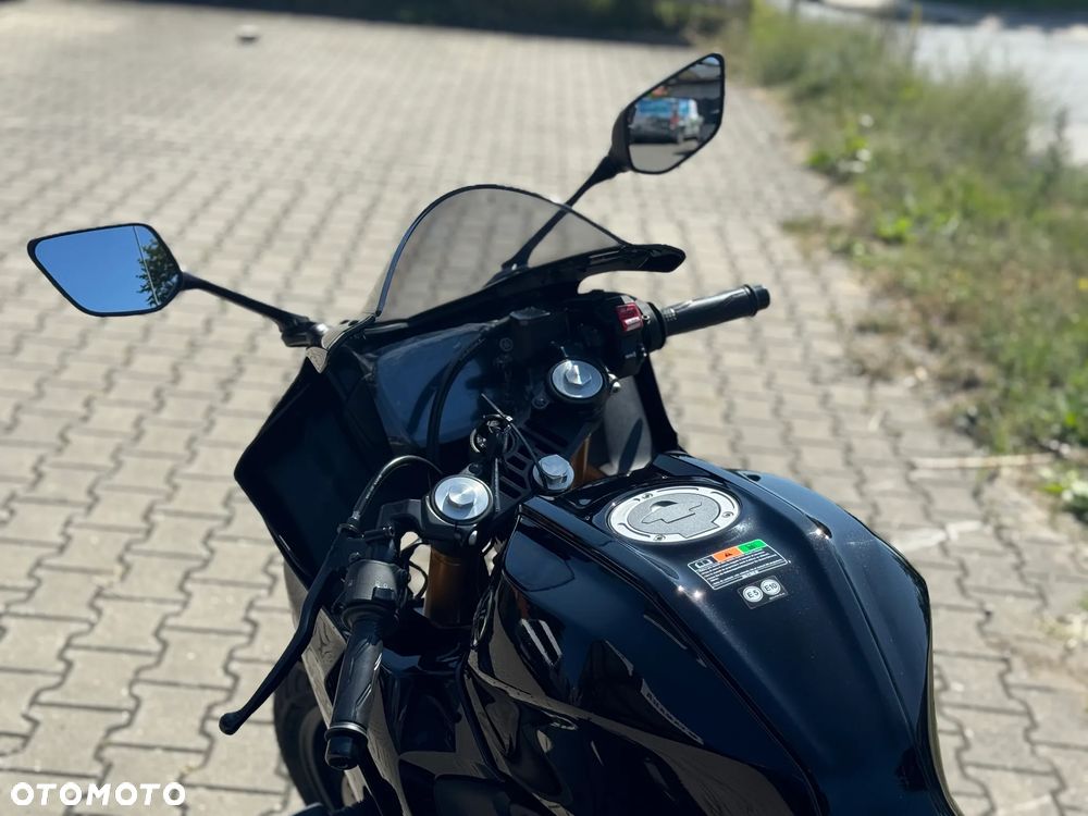 Yamaha YZF - 2