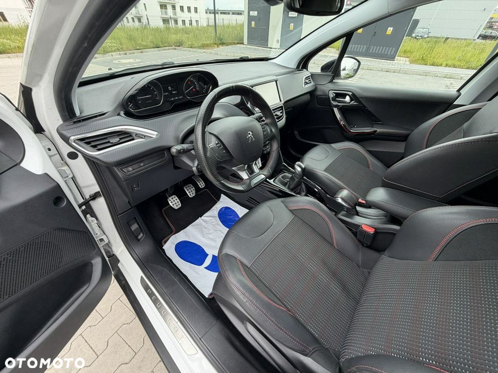 Peugeot 2008 PureTech 110 Stop&Start GT-Line Edition - 20