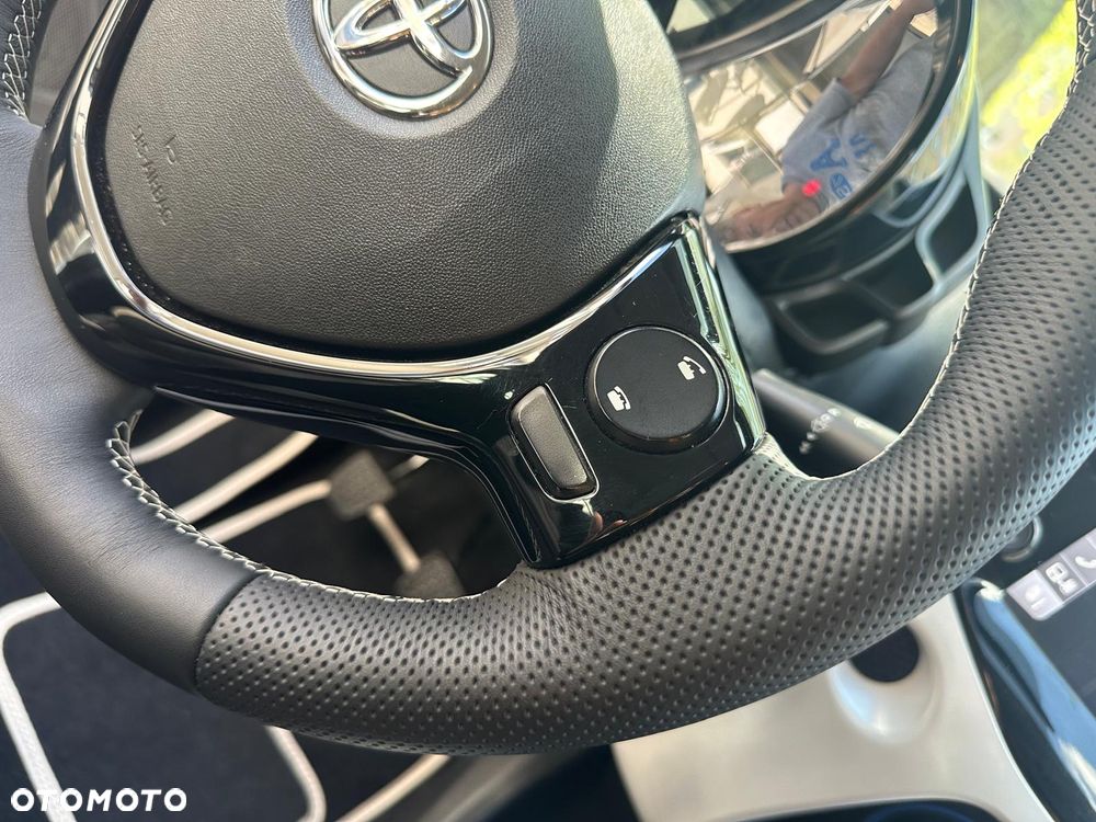 Toyota Aygo x-clusive Style Selection - 23