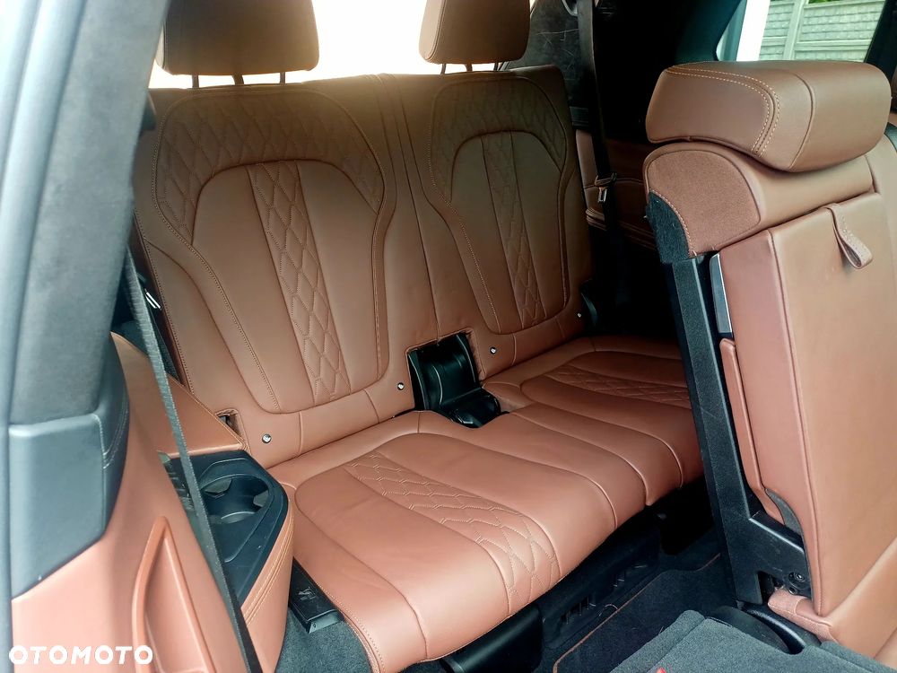 BMW X7 - 30