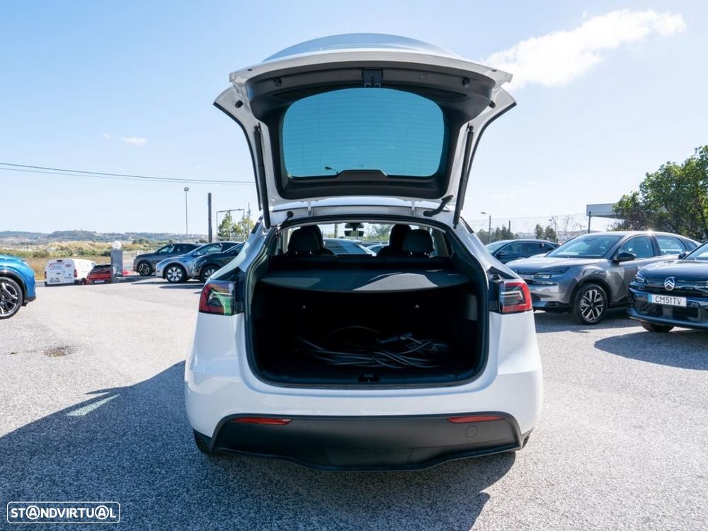 Tesla Model Y Standard - 15