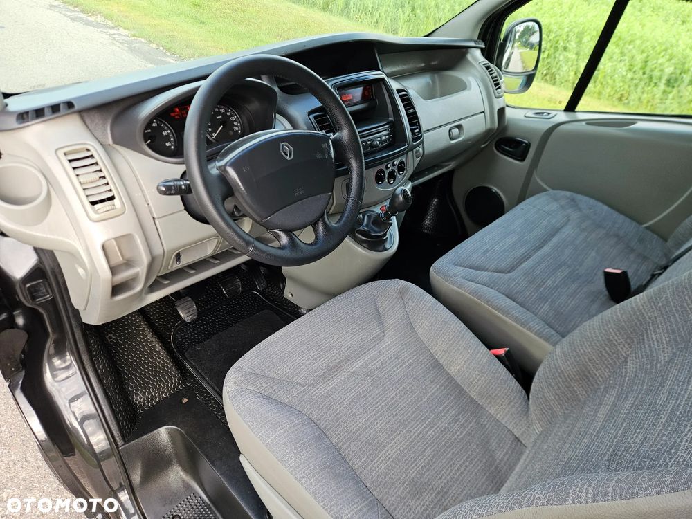 Renault TRAFIC - 10