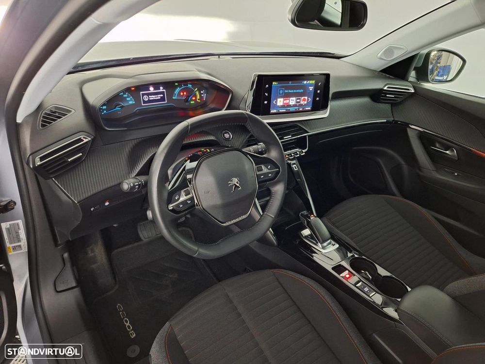 Peugeot e-2008 50 kWh Active - 15