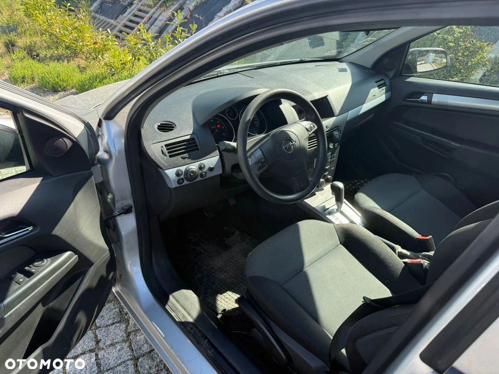 Opel Astra 1.9 CDTI Enjoy - 6
