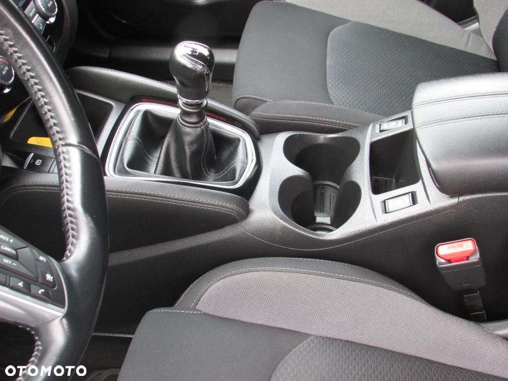 Nissan Qashqai 1.5 dCi N-WAY - 17