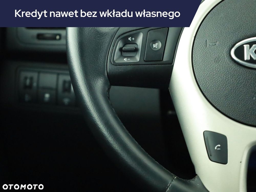 Kia Venga - 15