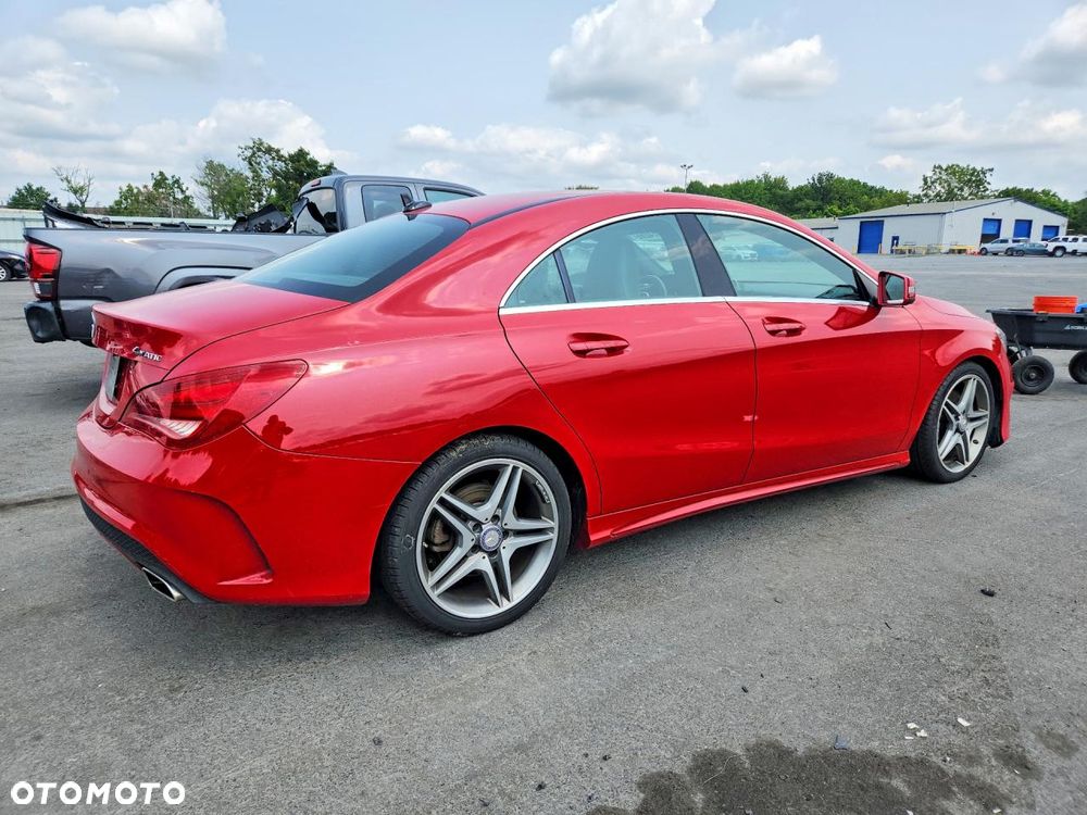 Mercedes-Benz CLA 250 4Matic 7G-DCT AMG Line - 4