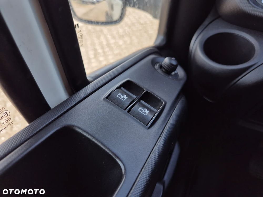 Iveco Daily 35C14, Kontener 8PAL, Winda DHollandia 750KG, klimatyzacja, - 8
