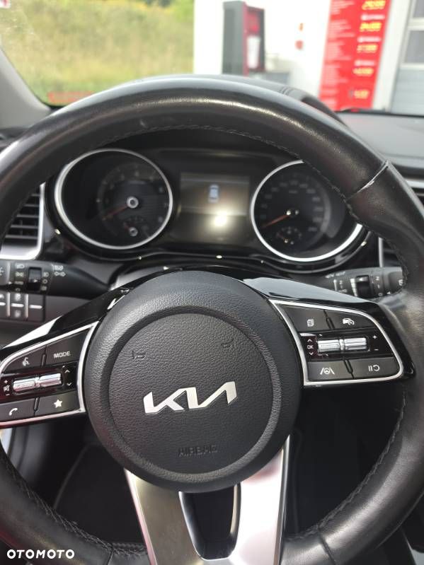 Kia Ceed 1.5 T-GDI MHEV Business Line DCT - 7