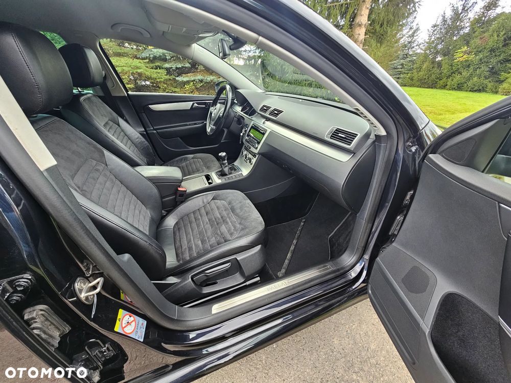 Volkswagen Passat 2.0 TDI Highline - 5
