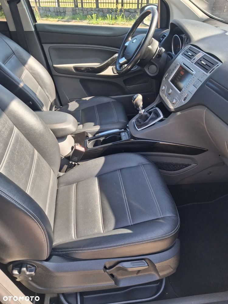 Ford Kuga 2.0 TDCi 4x4 Titanium - 13