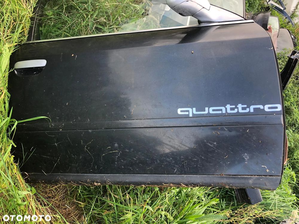 AUDI A6 C5 DRZWI PRZEDNIE PRAWE czarne - 1