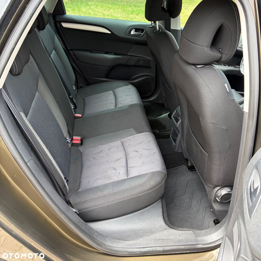Citroën C4 VTi 120 Exclusive - 19