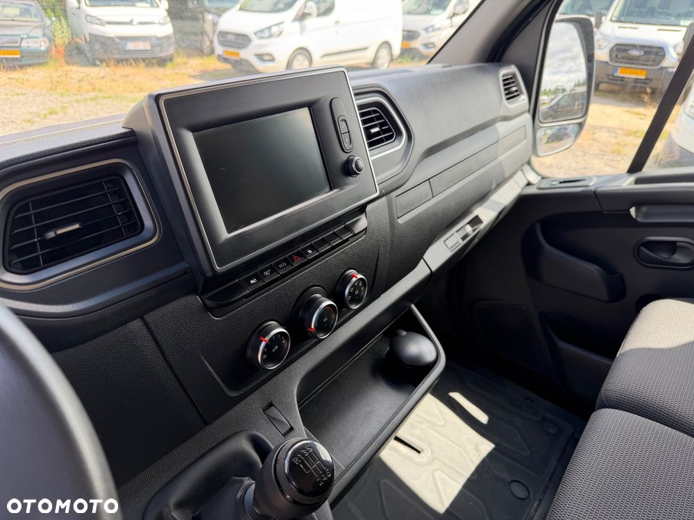 Renault Master - 18