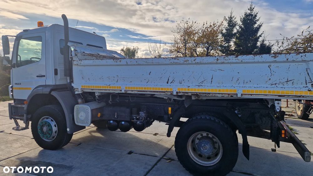 Mercedes-Benz Axor 1823 - 4