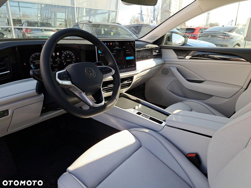 Volkswagen Passat - 16