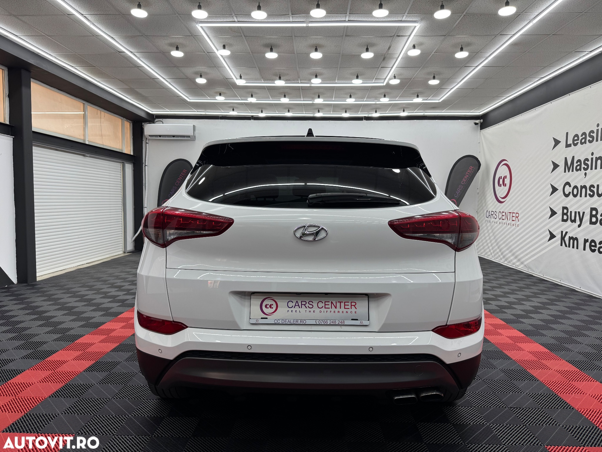 Hyundai Tucson blue 2.0 CRDi 4WD Aut. Premium - 16