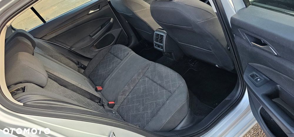 Volkswagen Golf 2.0 TDI - 11