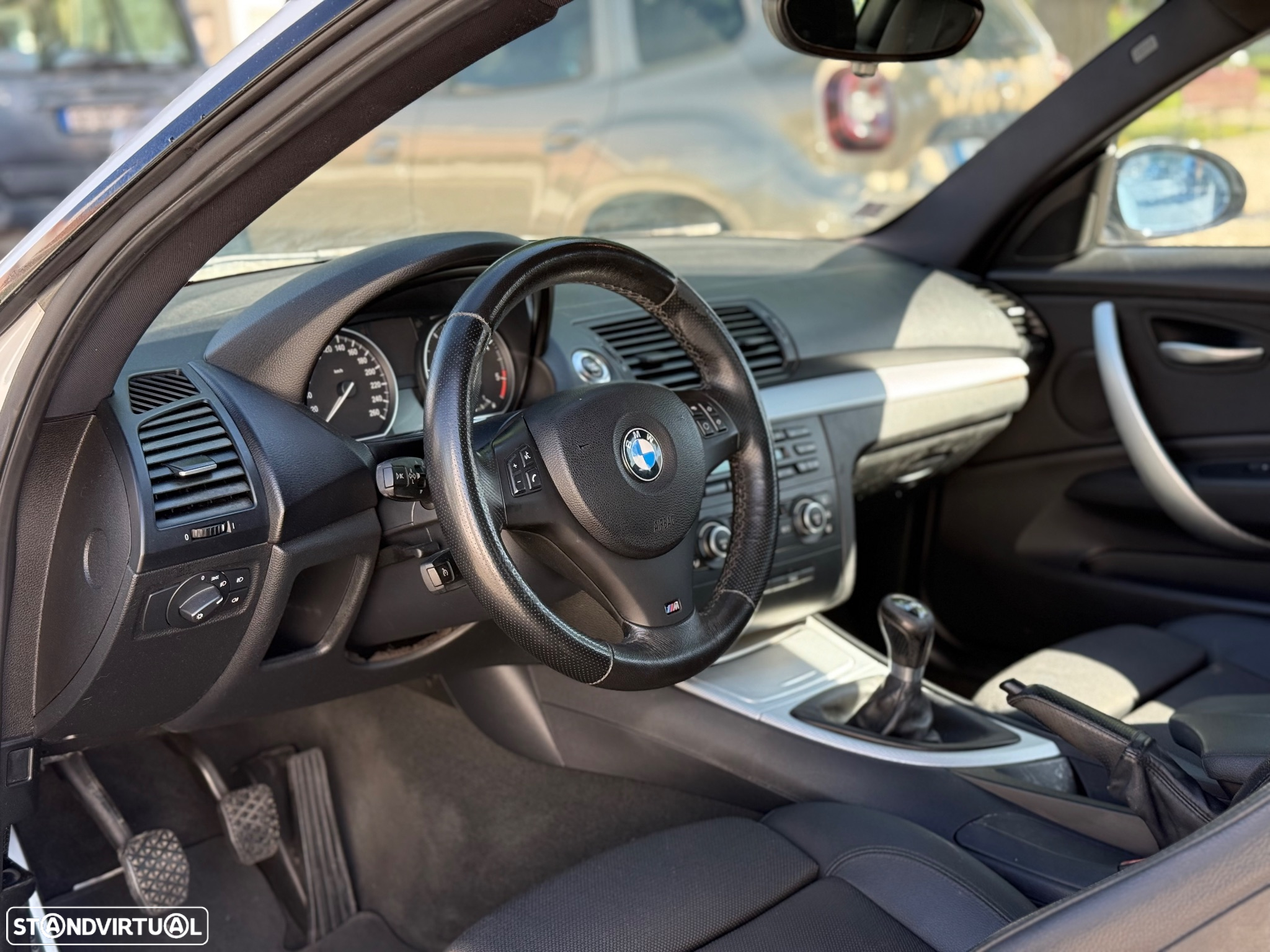 BMW 120 d Coupe Limited Edition Lifestyle c/ M Sport Pack - 12
