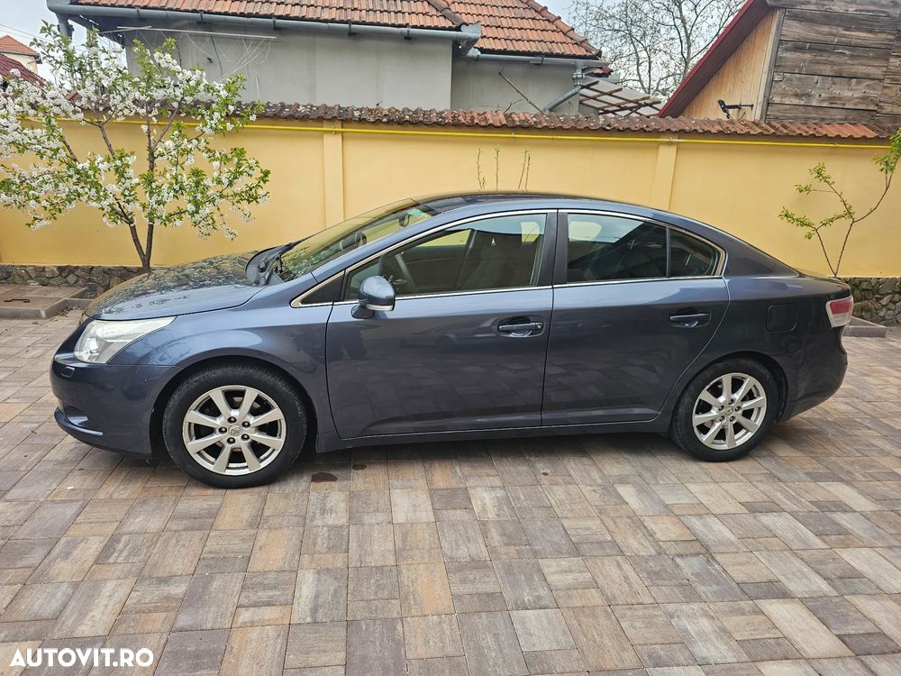 Toyota Avensis 1.8 Multidrive Edition - 2