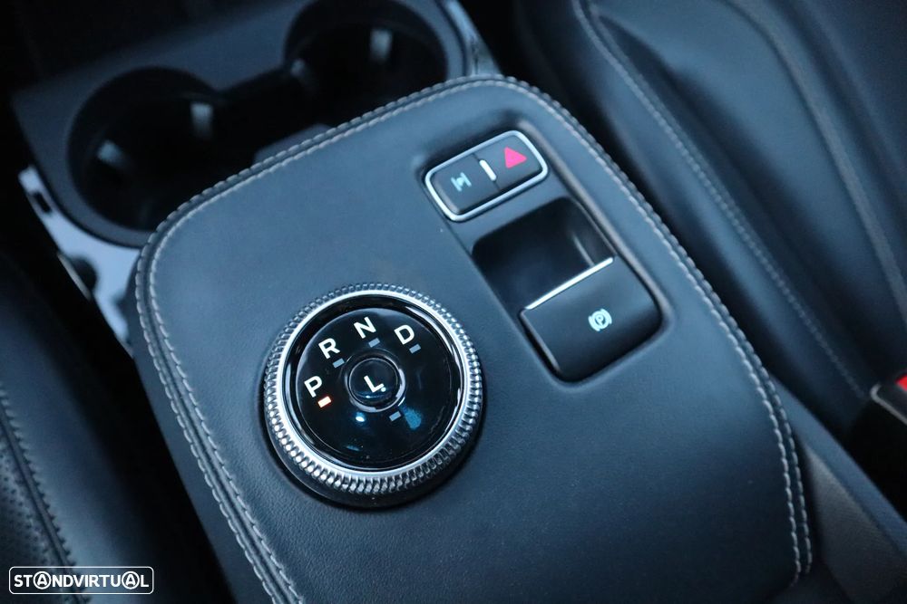 Ford Mustang Mach-E Standard - 32