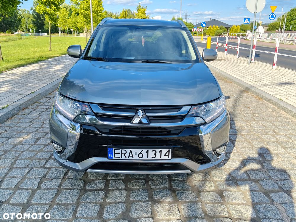 Mitsubishi Outlander 2.0 4WD - 5
