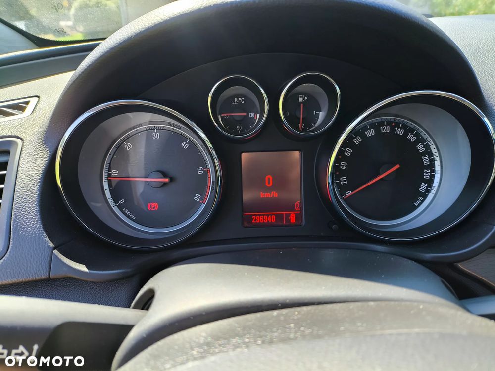 Opel Insignia 2.0 CDTI - 13