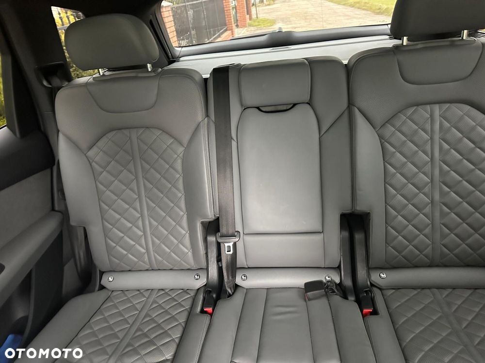 Audi Q7 - 4