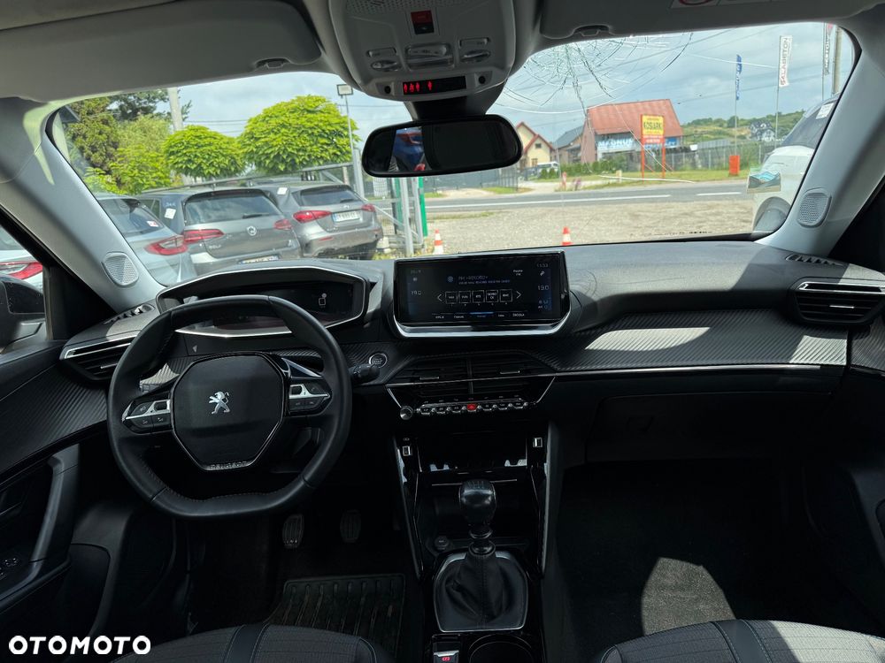 Peugeot 2008 - 11