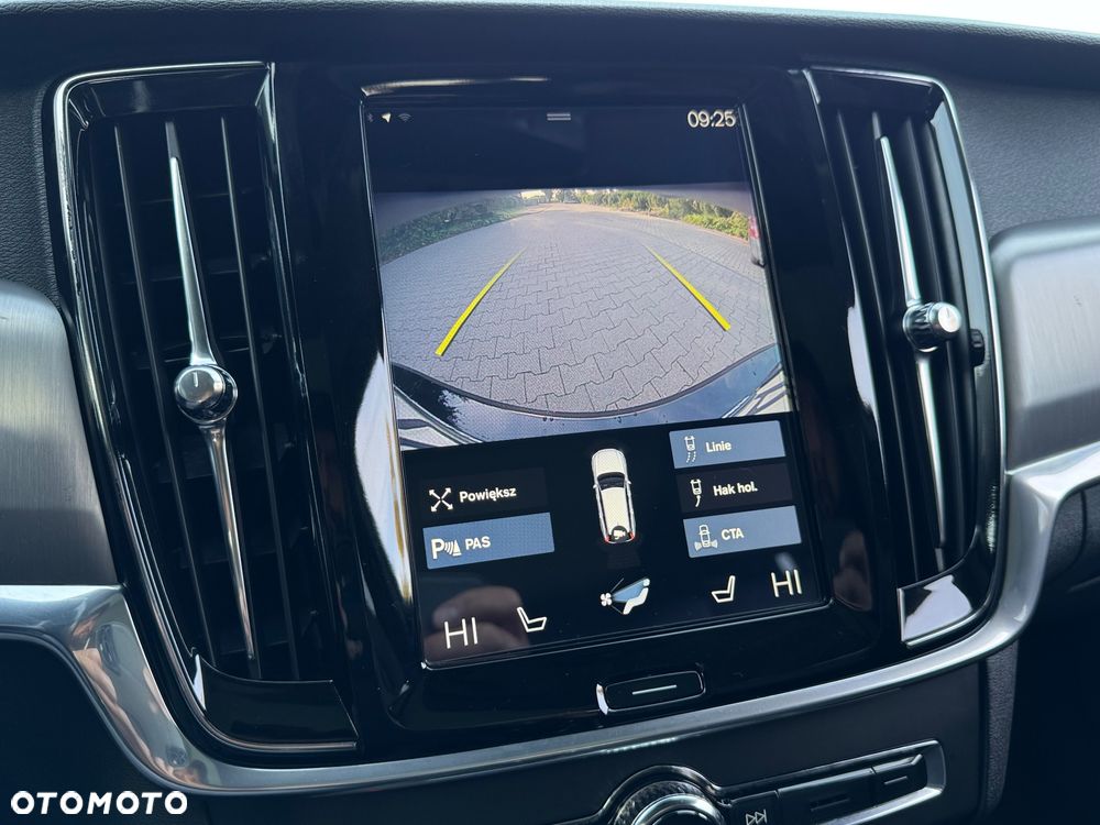 Volvo V90 D3 Geartronic Momentum Pro - 20