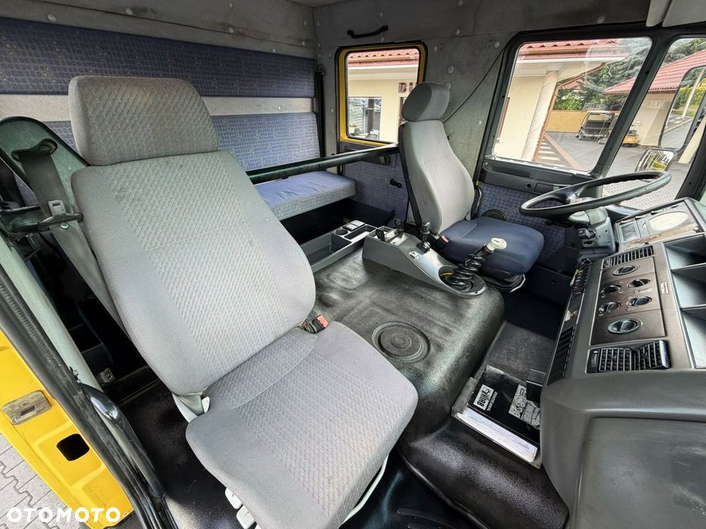MAN LE 180C 4x4 DOKA 4.6/180KM Skrzyniowy + HDS Hiab 052-2 - 34