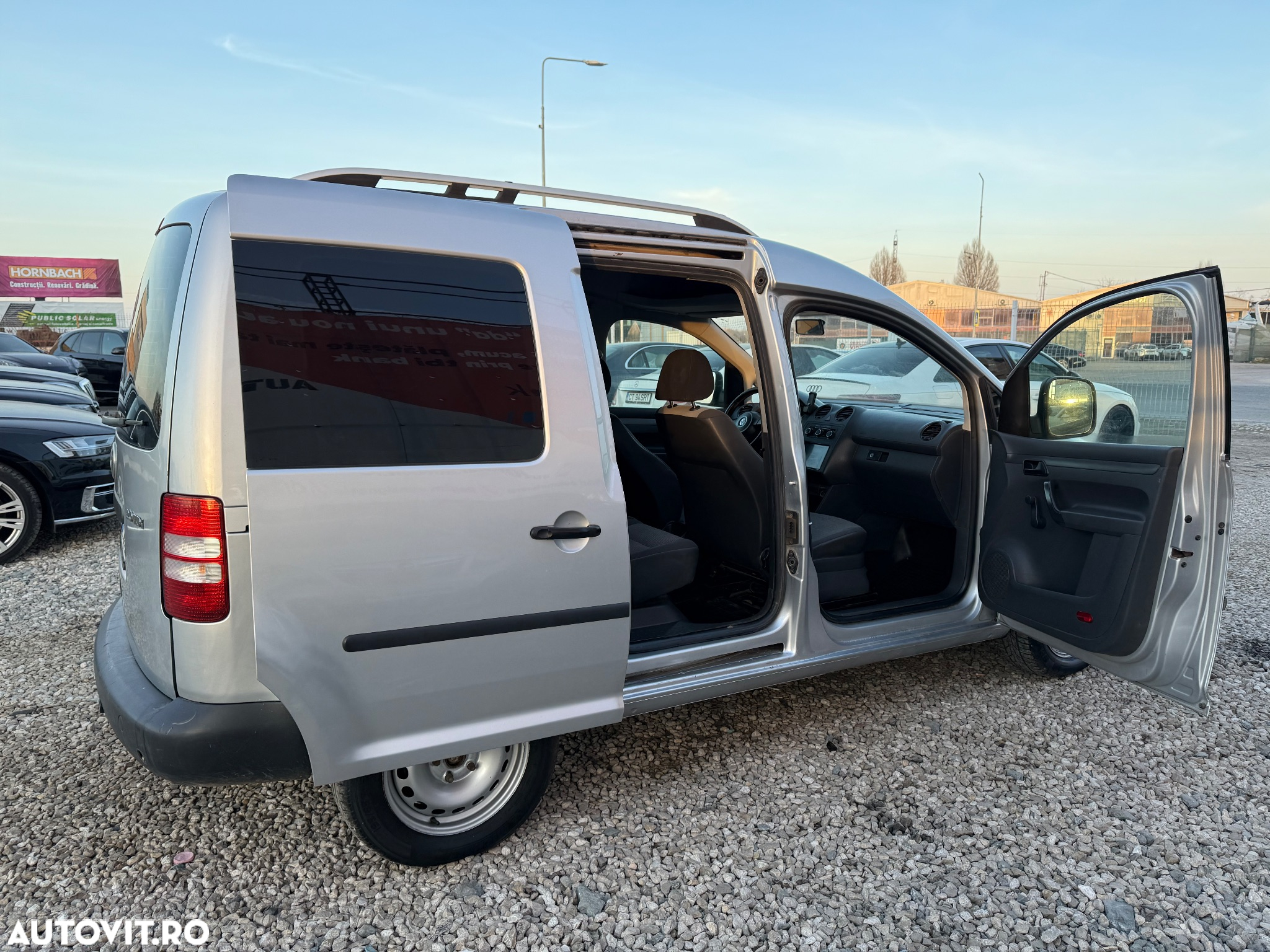 Volkswagen Caddy 2.0 TDI 4Motion Comfortline - 12