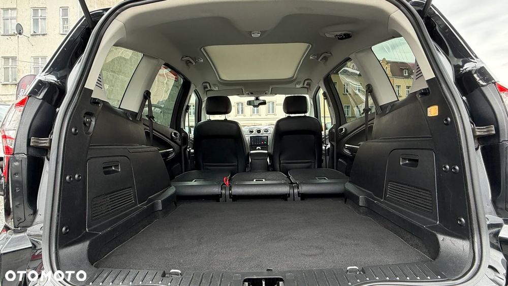 Ford S-Max - 9