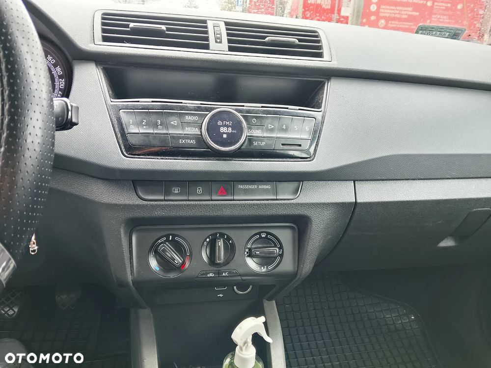 Skoda Fabia 1.0 Ambition - 10