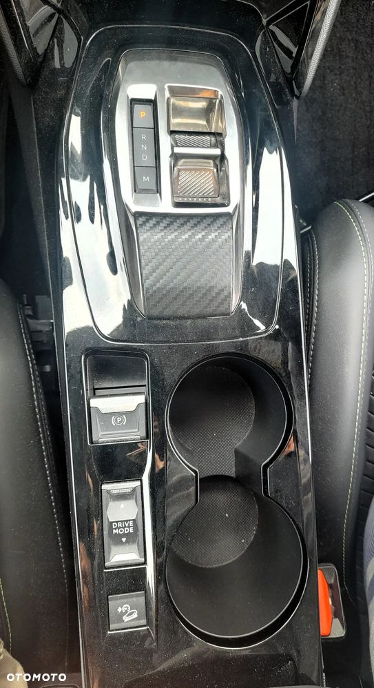 Peugeot 2008 1.2 PureTech GT Pack S&S EAT8 - 26