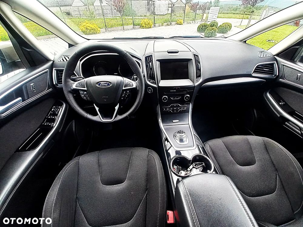 Ford S-Max 2.0 EcoBlue Titanium - 4