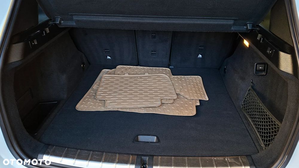 BMW X1 xDrive18d Sport - 16