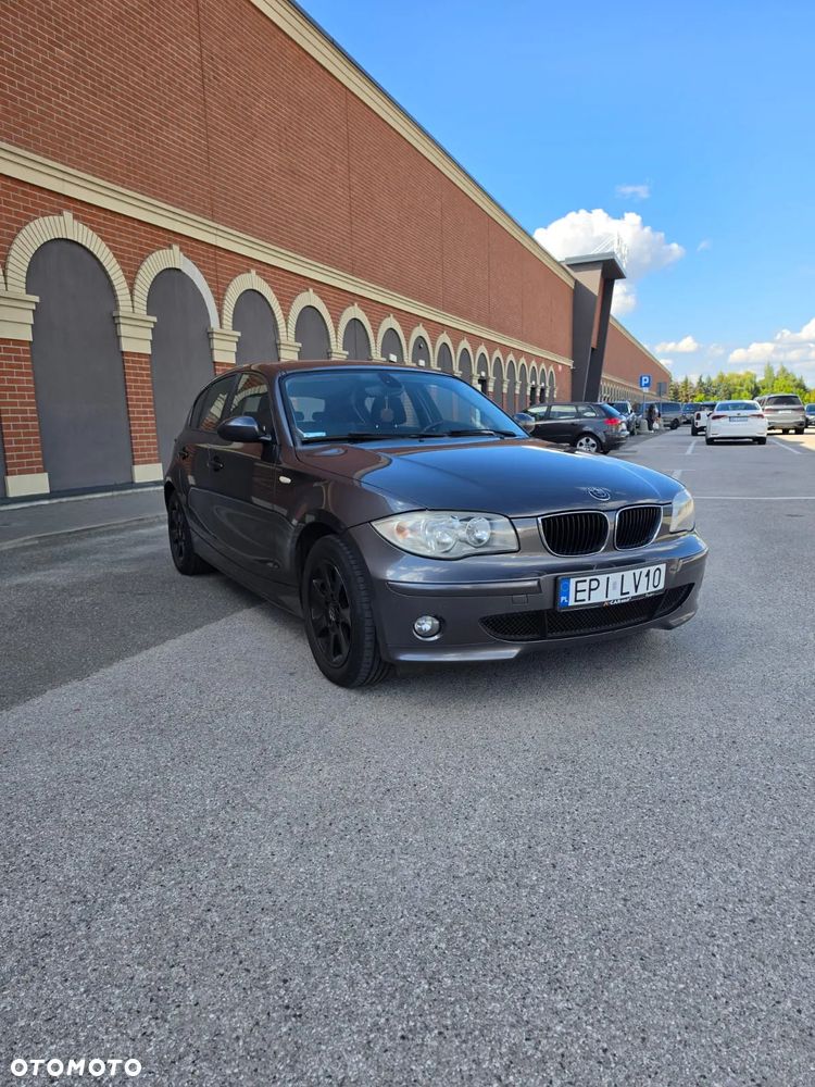 BMW Seria 1 120i - 16
