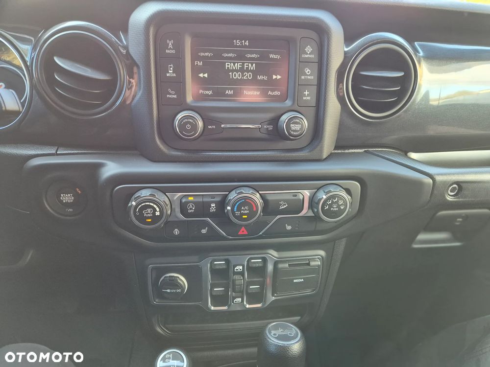 Jeep Wrangler 3.6 Unlim Black Edition II - 18