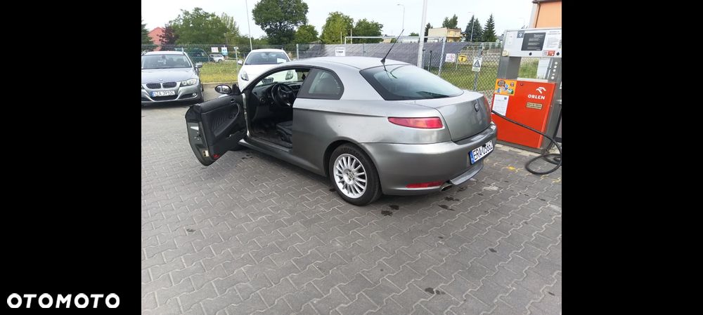 Alfa Romeo GT - 2