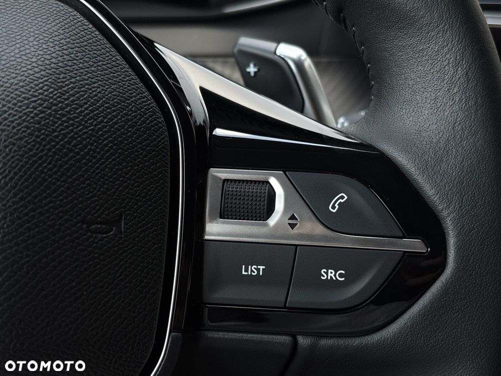 Peugeot 208 1.2 PureTech Allure S&S EAT8 - 18