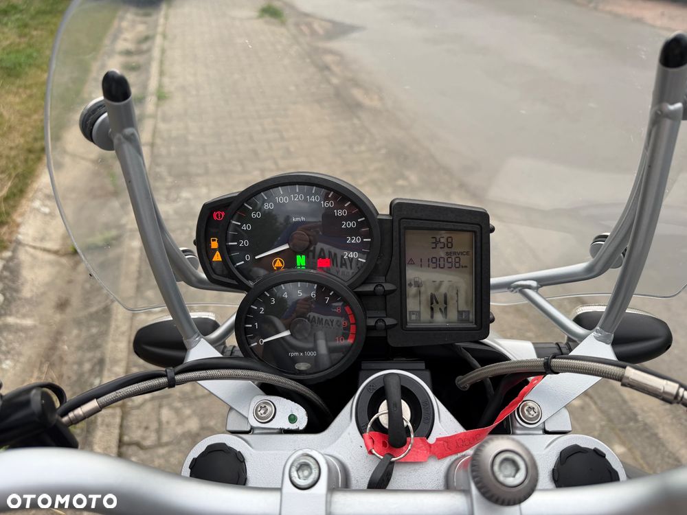 BMW R - 8