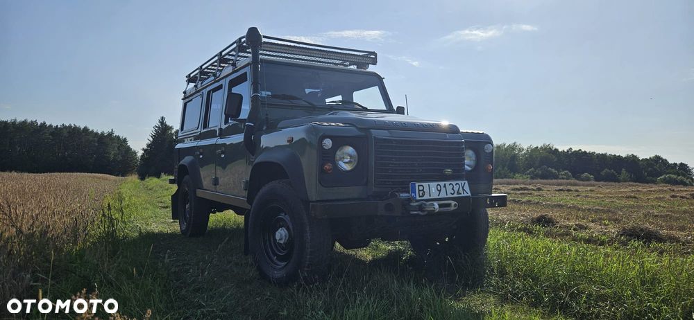Land Rover Defender 2.4 TD4 SE - 4