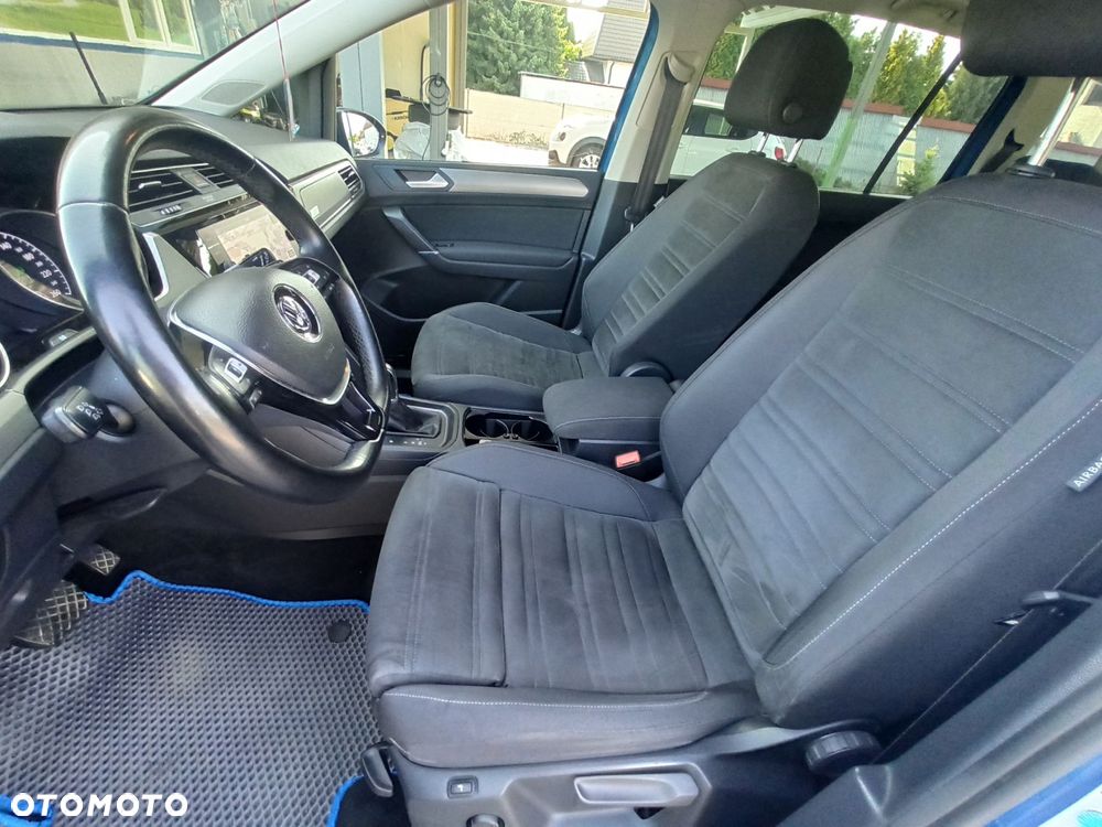 Volkswagen Touran - 7